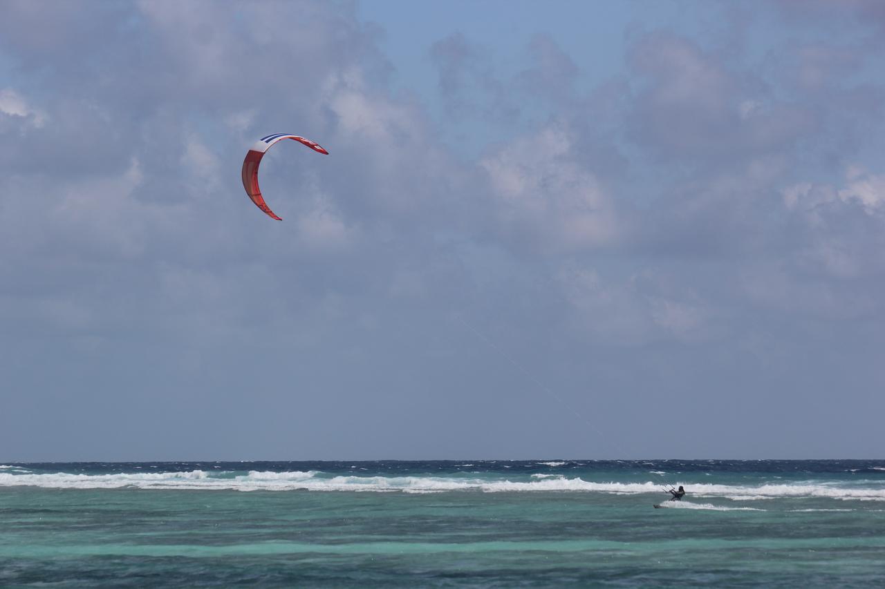 Hotel The Aquzz Hulhumalé Exterior foto